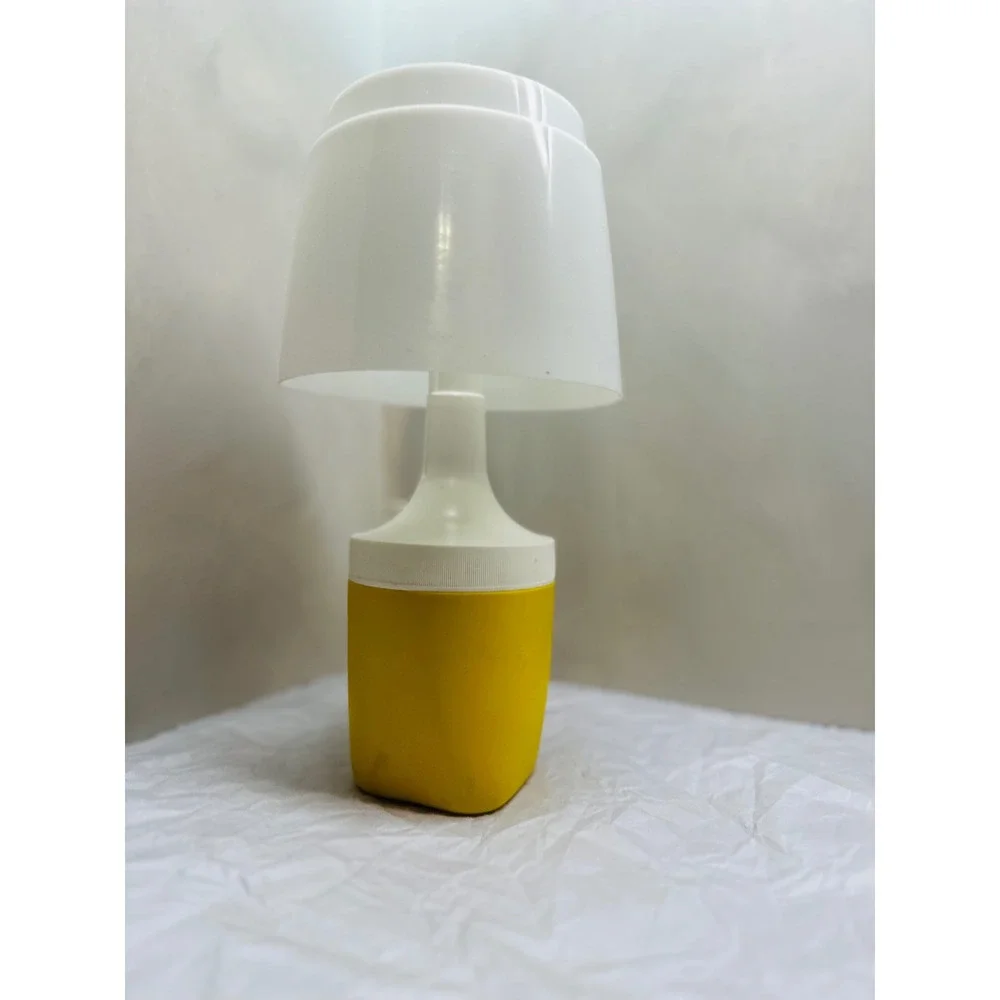 Vintage Ray-O-Vac No 100 Sportsman Lantern Battery Powered Yellow White Lamp MCM